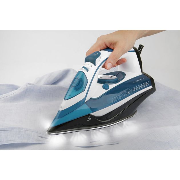 Утюг BLACK+DECKER BXIR2402E, фото , изображение 3 | SNABZHENIE.com.ua Утюг BLACK+DECKER BXIR2402E, фото , изображение 3 | SNABZHENIE.com.ua