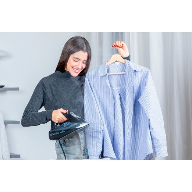 Утюг BLACK+DECKER BXIR2805E, фото , изображение 4 | SNABZHENIE.com.ua Утюг BLACK+DECKER BXIR2805E, фото , изображение 4 | SNABZHENIE.com.ua
