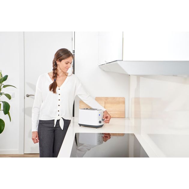 Тостер BLACK+DECKER BXTOA820E 2-слотовый с поддоном, черный, фото , изображение 10 | SNABZHENIE.com.ua Тостер BLACK+DECKER BXTOA820E 2-слотовый с поддоном, черный, фото , изображение 10 | SNABZHENIE.com.ua