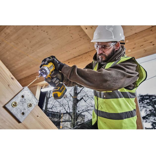 Аккумуляторный ударный шуруповёрт DeWALT DCF860NT безщёточный, фото , изображение 5 | SNABZHENIE.com.ua Аккумуляторный ударный шуруповёрт DeWALT DCF860NT безщёточный, фото , изображение 5 | SNABZHENIE.com.ua