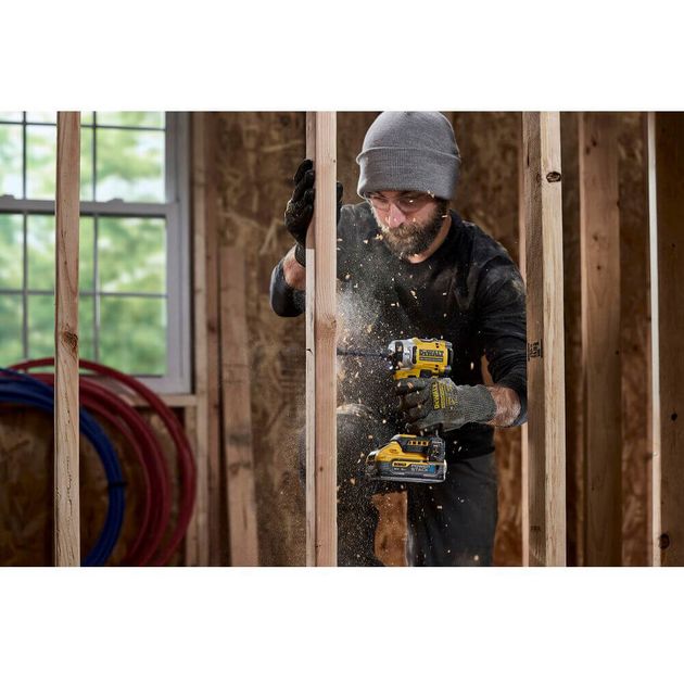 Аккумуляторный ударный шуруповёрт DeWALT DCF860NT безщёточный, фото , изображение 7 | SNABZHENIE.com.ua Аккумуляторный ударный шуруповёрт DeWALT DCF860NT безщёточный, фото , изображение 7 | SNABZHENIE.com.ua