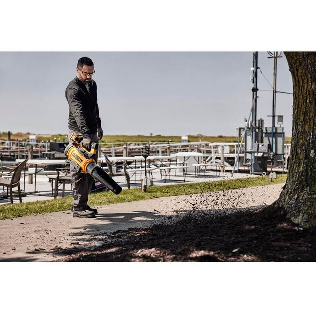 Воздуходувка аккумуляторная бесщёточная DeWALT DCMBL777X1, фото , зображення 6 | SNABZHENIE.com.ua Воздуходувка аккумуляторная бесщёточная DeWALT DCMBL777X1, фото , зображення 6 | SNABZHENIE.com.ua