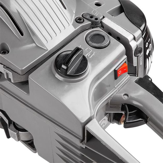 Бензопила INTERTOOL DT-2208 2.2 кВт, 52 см³, шина 45 см, 3200 об/хв, фото , зображення 10 | SNABZHENIE.com.ua Бензопила INTERTOOL DT-2208 2.2 кВт, 52 см³, шина 45 см, 3200 об/хв, фото , зображення 10 | SNABZHENIE.com.ua