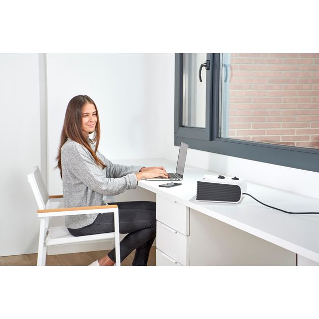 Тепловентилятор BLACK+DECKER BXSH2001E, фото , изображение 5 | SNABZHENIE.com.ua Тепловентилятор BLACK+DECKER BXSH2001E, фото , изображение 5 | SNABZHENIE.com.ua