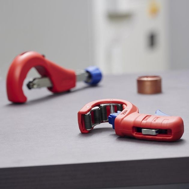 Труборез KNIPEX TubiX® XL, фото , изображение 3 | SNABZHENIE.com.ua Труборез KNIPEX TubiX® XL, фото , изображение 3 | SNABZHENIE.com.ua