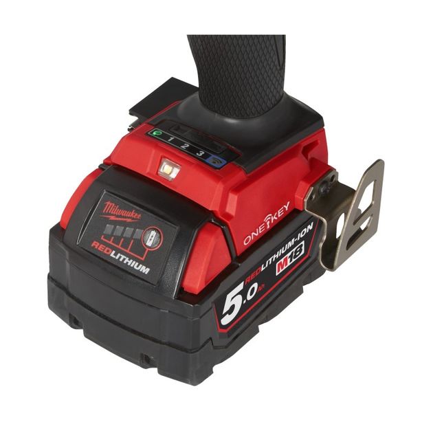 Дрель-шуруповерт Milwaukee M18 ONEPD2-502X FUEL ONE-KEY (Li-Ion 5Ач), крутящий момент 135 Нм, фото , зображення 4 | SNABZHENIE.com.ua