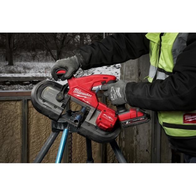 Аккумуляторная компактная ленточная пила M18FBS85-0C, фото , изображение 8 | SNABZHENIE.com.ua Аккумуляторная компактная ленточная пила M18FBS85-0C, фото , изображение 8 | SNABZHENIE.com.ua