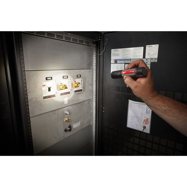 Фонарь аккумуляторный USB L4 FMLED-301, фото , изображение 3 | SNABZHENIE.com.ua Фонарь аккумуляторный USB L4 FMLED-301, фото , изображение 3 | SNABZHENIE.com.ua