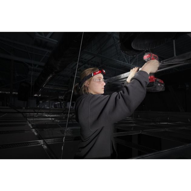 Акумуляторний налобний фонарик заряджуваний через USB L4 HLRP-301 (4933479767) Milwaukee, фото , зображення 2 | SNABZHENIE.com.ua