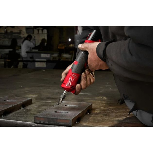 Аккумуляторная прямошлифмашина MILWAUKEE 12FDGS-0 FUEL M 4933471435, фото , изображение 7 | SNABZHENIE.com.ua Аккумуляторная прямошлифмашина MILWAUKEE 12FDGS-0 FUEL M 4933471435, фото , изображение 7 | SNABZHENIE.com.ua