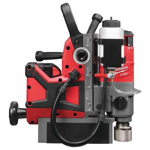 Акумуляторна дрель на магнітній станині з постійним магнітом MILWAUKEE M18 FUEL FMDP-502C, фото , зображення 3 | SNABZHENIE.com.ua Акумуляторна дрель на магнітній станині з постійним магнітом MILWAUKEE M18 FUEL FMDP-502C, фото , зображення 3 | SNABZHENIE.com.ua