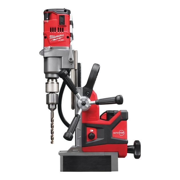 Акумуляторна дрель на магнітній станині з постійним магнітом MILWAUKEE M18 FUEL FMDP-502C, фото , зображення 7 | SNABZHENIE.com.ua Акумуляторна дрель на магнітній станині з постійним магнітом MILWAUKEE M18 FUEL FMDP-502C, фото , зображення 7 | SNABZHENIE.com.ua
