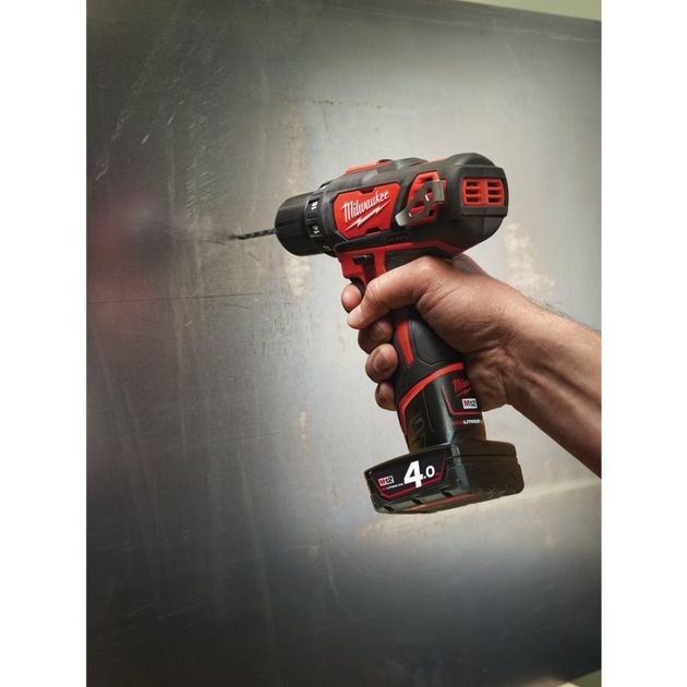Дрель-шуруповерт MILWAUKEE M12 BDD-402C, крутящий момент 38 Нм, фото , изображение 7 | SNABZHENIE.com.ua