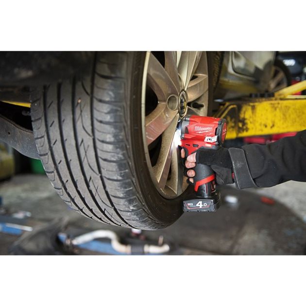Гайковерт M12 FIWF12-0 FUEL, 3/8", 339 Нм, бесщеточный двигатель, фото , изображение 10 | SNABZHENIE.com.ua Гайковерт M12 FIWF12-0 FUEL, 3/8", 339 Нм, бесщеточный двигатель, фото , изображение 10 | SNABZHENIE.com.ua