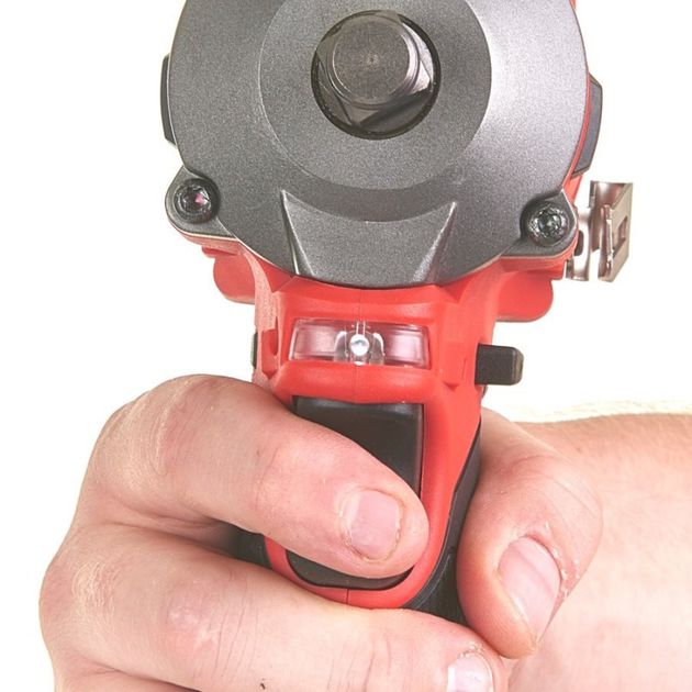 Гайковерт M12 FIWF12-0 FUEL, 3/8", 339 Нм, бесщеточный двигатель, фото , изображение 8 | SNABZHENIE.com.ua Гайковерт M12 FIWF12-0 FUEL, 3/8", 339 Нм, бесщеточный двигатель, фото , изображение 8 | SNABZHENIE.com.ua