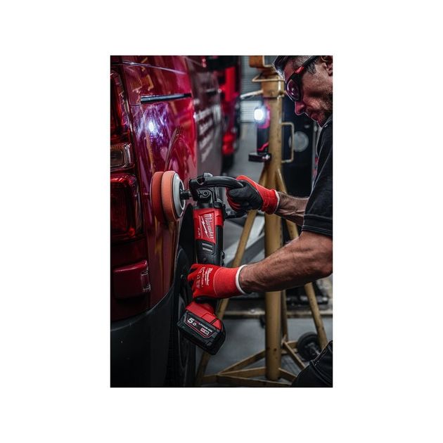 Фонарь для цветоподбора аккумуляторный MILWAUKEE M12 CML-401, фото , изображение 9 | SNABZHENIE.com.ua Фонарь для цветоподбора аккумуляторный MILWAUKEE M12 CML-401, фото , изображение 9 | SNABZHENIE.com.ua