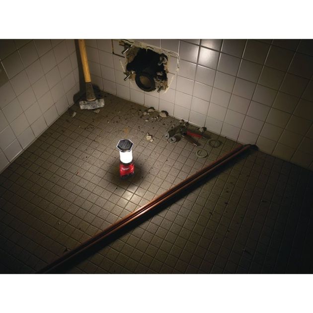 Фонарь світлодіодний акумуляторний MILWAUKEE M12 LL-0 4932430562, фото , зображення 2 | SNABZHENIE.com.ua Фонарь світлодіодний акумуляторний MILWAUKEE M12 LL-0 4932430562, фото , зображення 2 | SNABZHENIE.com.ua