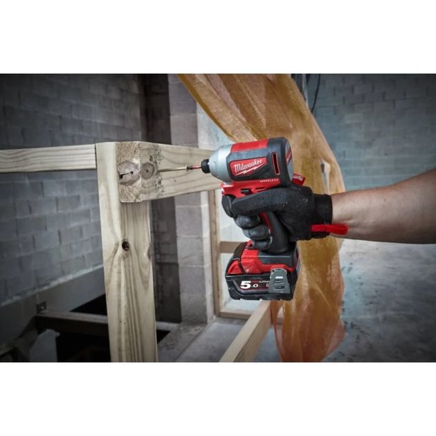 Бесщетковий імпульсний винтоверт M18™ MILWAUKEE, крут. момент 180 Нм, 4933464519, фото , зображення 5 | SNABZHENIE.com.ua Бесщетковий імпульсний винтоверт M18™ MILWAUKEE, крут. момент 180 Нм, 4933464519, фото , зображення 5 | SNABZHENIE.com.ua