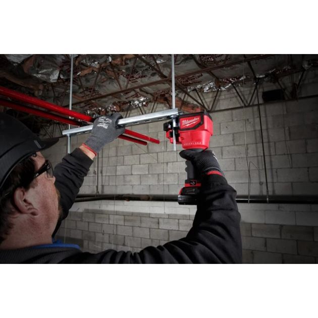 Резчик шпилек аккумуляторный M18 BLTRC-0X MILWAUKEE 4933471150, фото , изображение 8 | SNABZHENIE.com.ua Резчик шпилек аккумуляторный M18 BLTRC-0X MILWAUKEE 4933471150, фото , изображение 8 | SNABZHENIE.com.ua