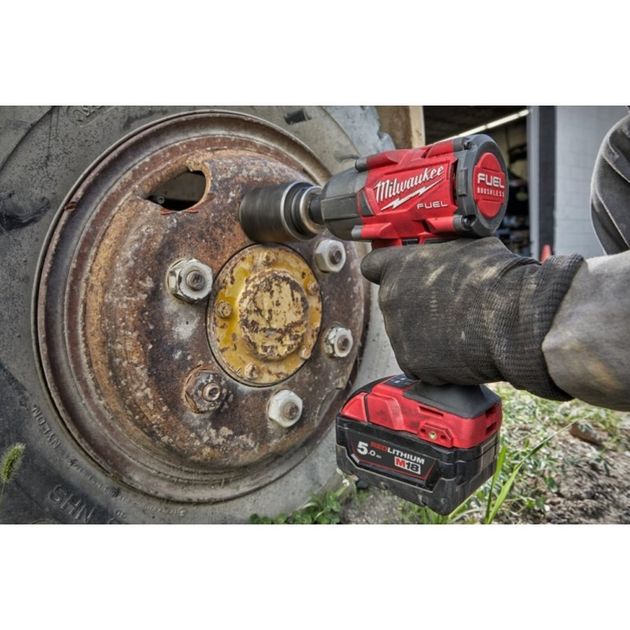 Гайковерт MILWAUKEE 1/2" (745 Нм) с фрикционным кольцом M18 FMTIW2F12-0, фото , изображение 9 | SNABZHENIE.com.ua Гайковерт MILWAUKEE 1/2" (745 Нм) с фрикционным кольцом M18 FMTIW2F12-0, фото , изображение 9 | SNABZHENIE.com.ua