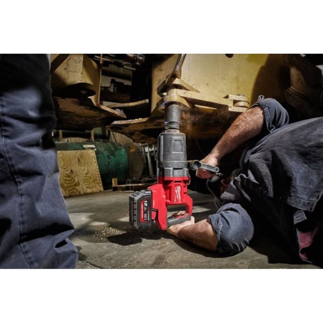 Гайковерт высокомоментный 1'' MILWAUKEE M18 FUEL ONEFHIWF1DS-0C, фото , изображение 9 | SNABZHENIE.com.ua Гайковерт высокомоментный 1'' MILWAUKEE M18 FUEL ONEFHIWF1DS-0C, фото , изображение 9 | SNABZHENIE.com.ua