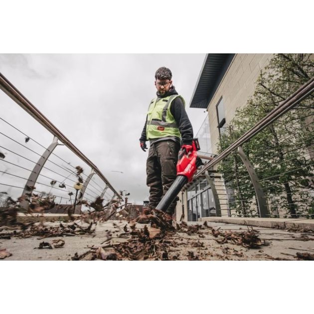 Аккумуляторная воздуходувка M18 FBL-0 FUEL™ MILWAUKEE, фото , изображение 4 | SNABZHENIE.com.ua Аккумуляторная воздуходувка M18 FBL-0 FUEL™ MILWAUKEE, фото , изображение 4 | SNABZHENIE.com.ua