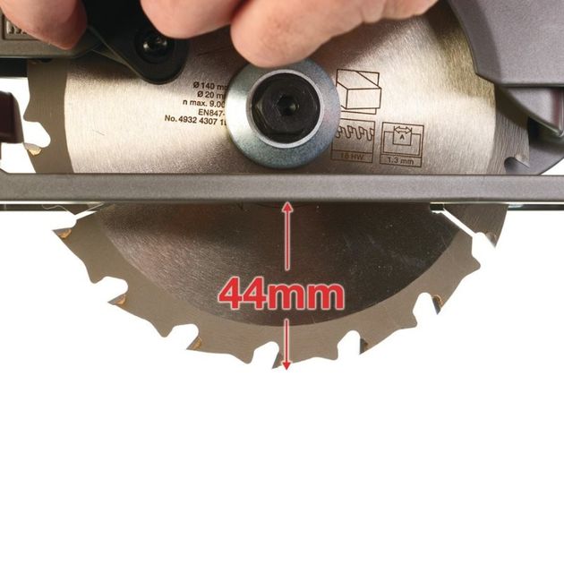 Компактная циркулярная пила MILWAUKEE M12 FUEL CCS44-602X, фото , изображение 6 | SNABZHENIE.com.ua Компактная циркулярная пила MILWAUKEE M12 FUEL CCS44-602X, фото , изображение 6 | SNABZHENIE.com.ua