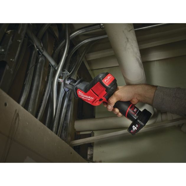 Компактна сабельна пила MILWAUKEE M12 Безщітковий двигун CHZ-0 FUEL 4933446960, фото , зображення 8 | SNABZHENIE.com.ua Компактна сабельна пила MILWAUKEE M12 Безщітковий двигун CHZ-0 FUEL 4933446960, фото , зображення 8 | SNABZHENIE.com.ua