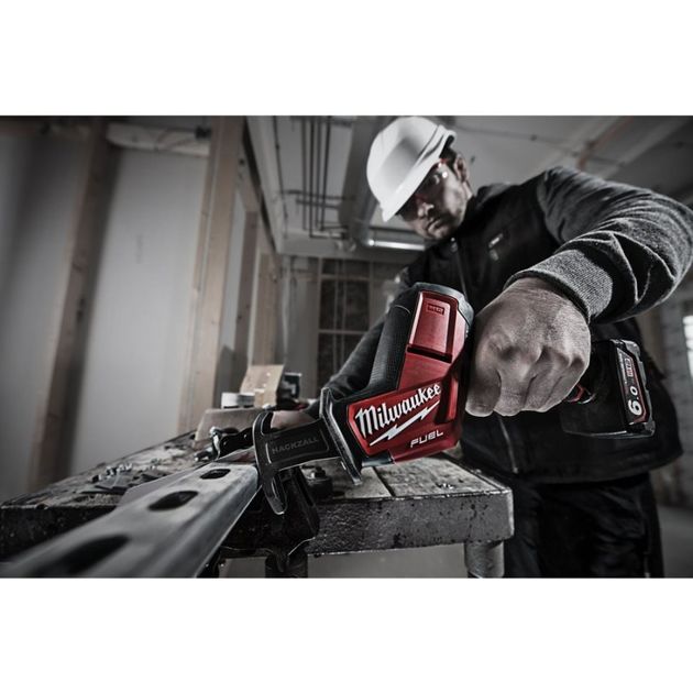 Компактна сабельна пила MILWAUKEE M12 FUEL CHZ-602X 4933451511, фото , зображення 10 | SNABZHENIE.com.ua