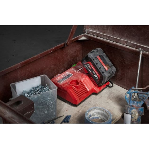 Зарядний пристрій MILWAUKEE, M12-18SCEU SUPER TURBO, фото , зображення 7 | SNABZHENIE.com.ua Зарядний пристрій MILWAUKEE, M12-18SCEU SUPER TURBO, фото , зображення 7 | SNABZHENIE.com.ua