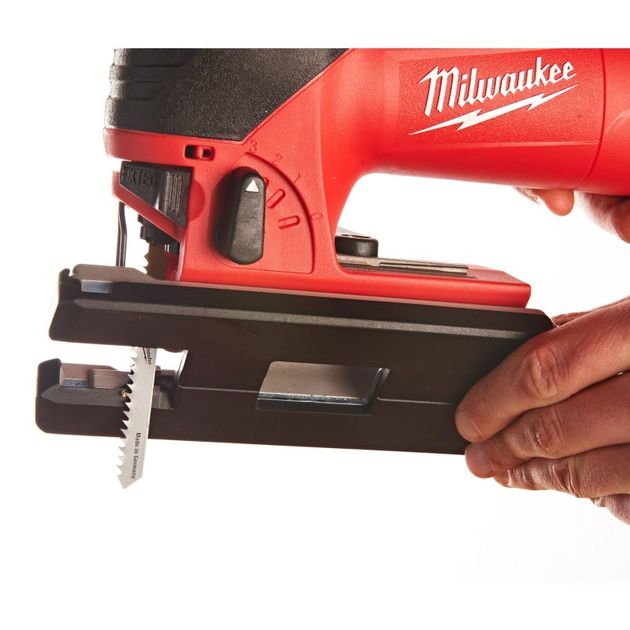 Лобзик MILWAUKEE JS 120 з грибоподібною рукояткою 4933381680, фото , зображення 6 | SNABZHENIE.com.ua Лобзик MILWAUKEE JS 120 з грибоподібною рукояткою 4933381680, фото , зображення 6 | SNABZHENIE.com.ua