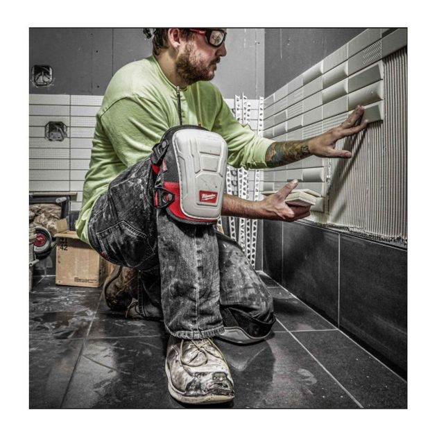 Наколенники Premium без следов MILWAUKEE 4932478139, фото , изображение 4 | SNABZHENIE.com.ua Наколенники Premium без следов MILWAUKEE 4932478139, фото , изображение 4 | SNABZHENIE.com.ua