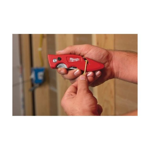 Многофункциональный складной нож FASTBACK™ MILWAUKEE 4932471357, фото , изображение 5 | SNABZHENIE.com.ua Многофункциональный складной нож FASTBACK™ MILWAUKEE 4932471357, фото , изображение 5 | SNABZHENIE.com.ua