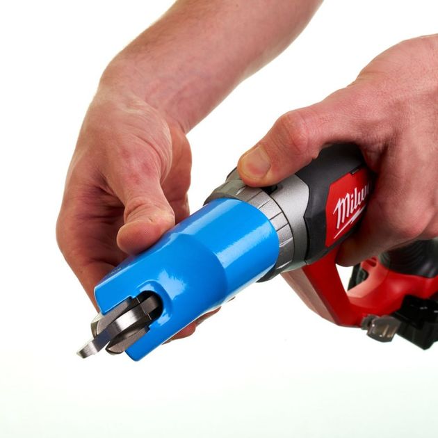 Аккумуляторные ножницы по металлу MILWAUKEE M18 BMS20-0, фото , изображение 3 | SNABZHENIE.com.ua Аккумуляторные ножницы по металлу MILWAUKEE M18 BMS20-0, фото , изображение 3 | SNABZHENIE.com.ua