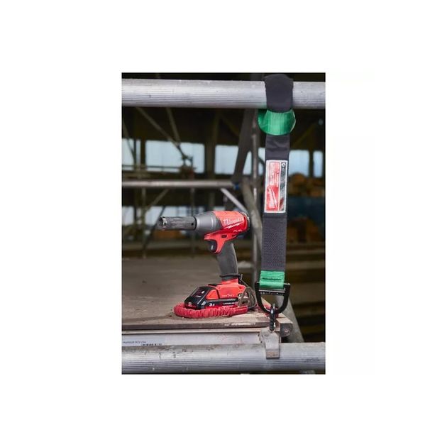 Ремінь для кріплення страховочних строп до великих об'єктів MILWAUKEE 4932472105, фото , зображення 2 | SNABZHENIE.com.ua Ремінь для кріплення страховочних строп до великих об'єктів MILWAUKEE 4932472105, фото , зображення 2 | SNABZHENIE.com.ua