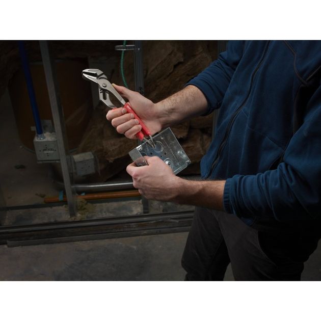 Ключ для водопроводных труб Hex-Jaw 42 мм (250 мм) MILWAUKEE, фото , изображение 6 | SNABZHENIE.com.ua Ключ для водопроводных труб Hex-Jaw 42 мм (250 мм) MILWAUKEE, фото , изображение 6 | SNABZHENIE.com.ua