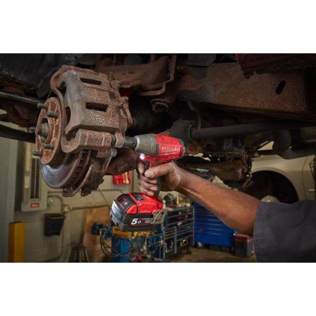 Ударний гайковерт MILWAUKEE 1/2 M18 FUEL ONEIWF12-502X ONE-KEY з фрикційним кільцем (300 Нм) 4933451374, фото , зображення 7 | SNABZHENIE.com.ua Ударний гайковерт MILWAUKEE 1/2 M18 FUEL ONEIWF12-502X ONE-KEY з фрикційним кільцем (300 Нм) 4933451374, фото , зображення 7 | SNABZHENIE.com.ua