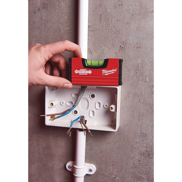Уровень Milwaukee Minibox 4932459100, фото , изображение 3 | SNABZHENIE.com.ua Уровень Milwaukee Minibox 4932459100, фото , изображение 3 | SNABZHENIE.com.ua