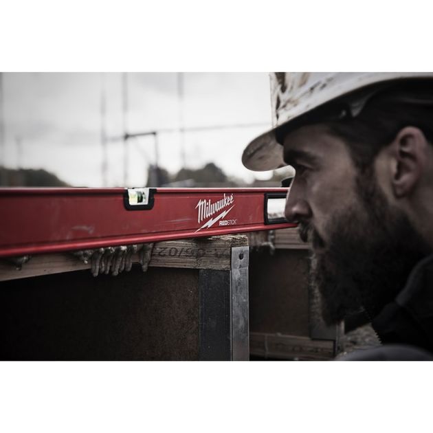 Уровень Milwaukee REDSTICK Backbone 200 Магнітний, фото , зображення 10 | SNABZHENIE.com.ua