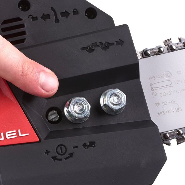 Акумуляторна ланцюгова пила з шиною 30 см M18 FUEL™ MILWAUKEE 4933471441, фото , зображення 6 | SNABZHENIE.com.ua Акумуляторна ланцюгова пила з шиною 30 см M18 FUEL™ MILWAUKEE 4933471441, фото , зображення 6 | SNABZHENIE.com.ua