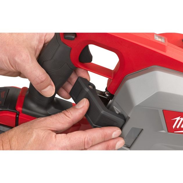 Циркулярная пила по металлу MILWAUKEE M18 FUEL FMCS66-121C 66мм, фото , изображение 9 | SNABZHENIE.com.ua