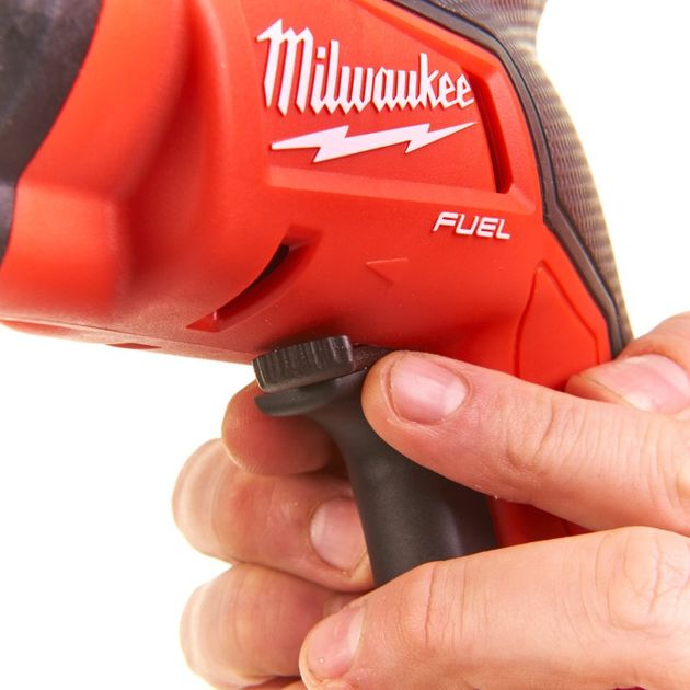 Шуруповерт для гіпсокартону MILWAUKEE M18 FUEL FSGC-0X, крут. момент 13 Нм, 4933459201, фото , зображення 6 | SNABZHENIE.com.ua Шуруповерт для гіпсокартону MILWAUKEE M18 FUEL FSGC-0X, крут. момент 13 Нм, 4933459201, фото , зображення 6 | SNABZHENIE.com.ua