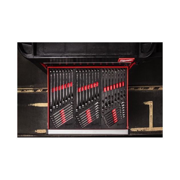 Ложемент с комбинированными ключами с трещеткой MAX BITE MILWAUKEE 22 ед, фото , зображення 3 | SNABZHENIE.com.ua Ложемент с комбинированными ключами с трещеткой MAX BITE MILWAUKEE 22 ед, фото , зображення 3 | SNABZHENIE.com.ua