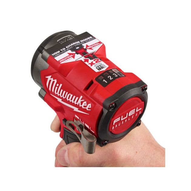 Гайковерт MILWAUKEE 1/2" (746 Нм) M12 FCIWF12G3-502X, фото , изображение 3 | SNABZHENIE.com.ua Гайковерт MILWAUKEE 1/2" (746 Нм) M12 FCIWF12G3-502X, фото , изображение 3 | SNABZHENIE.com.ua