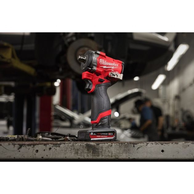 Гайковерт MILWAUKEE 1/2" (746 Нм) M12 FCIWF12G3-502X, фото , изображение 7 | SNABZHENIE.com.ua Гайковерт MILWAUKEE 1/2" (746 Нм) M12 FCIWF12G3-502X, фото , изображение 7 | SNABZHENIE.com.ua