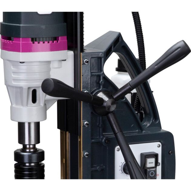 Сверлильный станок магнитный Optimum Maschinen OPTIdrill DM 50, фото , изображение 3 | SNABZHENIE.com.ua Сверлильный станок магнитный Optimum Maschinen OPTIdrill DM 50, фото , изображение 3 | SNABZHENIE.com.ua