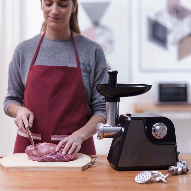 Мясорубка BLACK+DECKER BXMMA1000E, фото , изображение 4 | SNABZHENIE.com.ua Мясорубка BLACK+DECKER BXMMA1000E, фото , изображение 4 | SNABZHENIE.com.ua