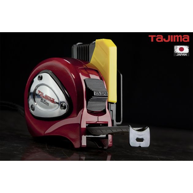 Рулетка 5,5м х 25мм TAJIMA LOCK PLUS водостойкая с держателем, фото  | SNABZHENIE.com.ua