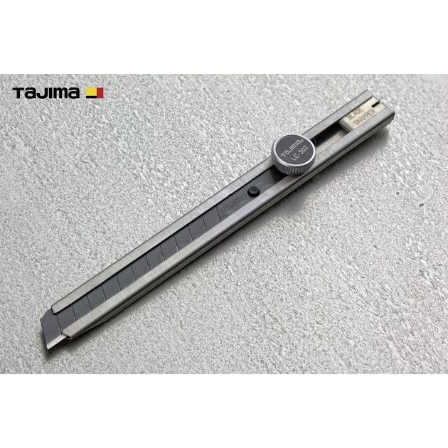 Ніж канцелярський 9 мм TAJIMA (Японія) LC302B винтовий фіксатор, фото , зображення 10 | SNABZHENIE.com.ua Ніж канцелярський 9 мм TAJIMA (Японія) LC302B винтовий фіксатор, фото , зображення 10 | SNABZHENIE.com.ua