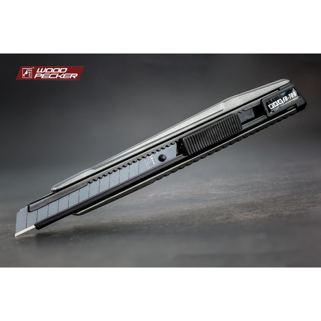 Нож строительный 9 мм металлический с автофиксацией Woodpecker FD-709, фото  | SNABZHENIE.com.ua